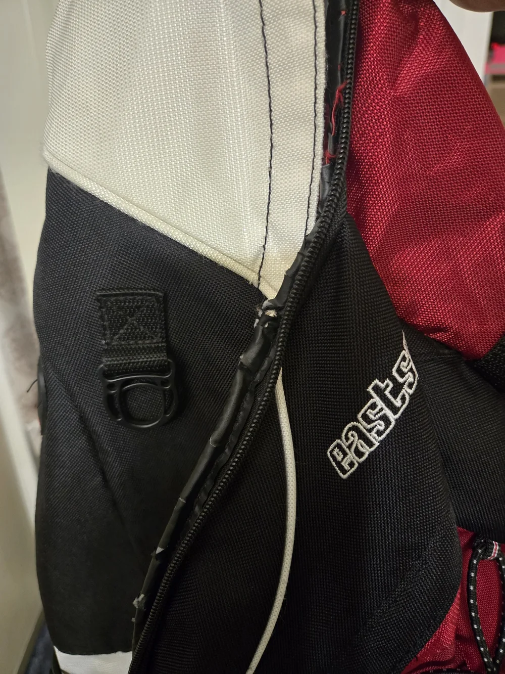 Eastsport compact sling